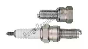 NGK 7499 spark plugs, c9e - Right side