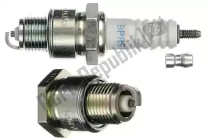 NGK 7022 spark plugs, bpr6hs - Right side