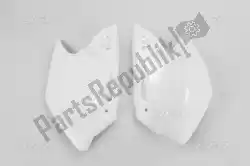 Here you can order the panel set side panels kawasaki white from UFO, with part number KA03768041: