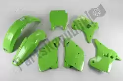 Here you can order the set plastic kawasaki green from UFO, with part number KAKIT195026: