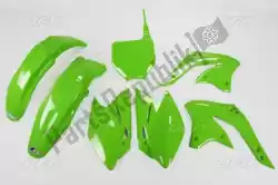 Qui puoi ordinare body kit completo, 05-13 kx verde da UFO , con numero parte KAKIT211026: