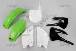 Qui puoi ordinare kit carrozzeria completo, oem da UFO , con numero parte KAKIT214E999:
