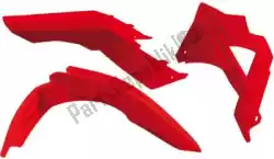 Here you can order the set plastics 3 pcs gas-gas red from Rtech, with part number 563205318: