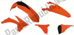 Aquí puede pedir set plasticos 5 uds c/ airbox cov ktm ora (oe) de Rtech , con el número de pieza 563230514: