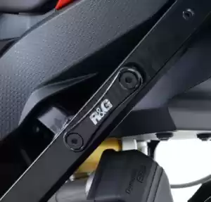 R&G 41211002 acc rear footrest plate, black - Upper side
