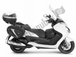 Here you can order the givi 445dt windshield. Majesty 400 09-11 from Givi, with part number 87818021: