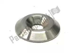 triumph T2309009 spacer csk s/s - Bottom side