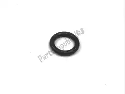 Here you can order the o-ring from Yamaha, with part number 5JW141470000: