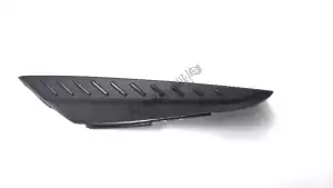 Piaggio Group 851664 lh bumper - Onderkant