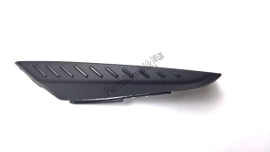 aprilia 851664 lh bumper - Bottom side