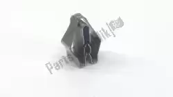 Here you can order the mounting clip from BMW, with part number 07148542040: