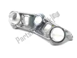 Here you can order the fork upper plate from Piaggio Group, with part number 2B005253:
