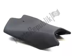 Here you can order the driver saddle from Piaggio Group, with part number 89912000C1: