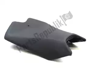 Piaggio Group 89912000C1 driver saddle - Bottom side