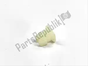 yamaha 47J843340000 nut, adjusting - Bottom side