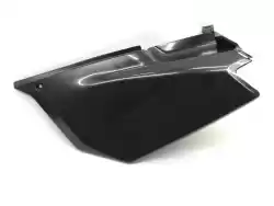 Here you can order the cover sx from Piaggio Group, with part number 86505000W0N: