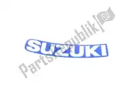6815123K20BHB, Suzuki, emblemat ?suzuki? (bia?y/niebieski) suzuki  125 150 2018 2019, Nowy
