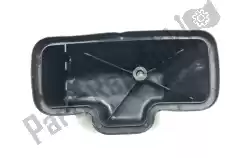 Here you can order the cover, air cleaner case from Honda, with part number 17207GF8000: