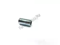 Here you can order the spacer,6. 5x10x2 from Suzuki, with part number 0918006296: