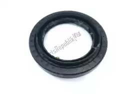 Here you can order the seal, hub dust from Yamaha, with part number 5FUF53191000: