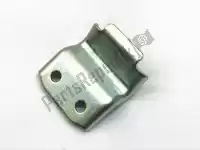 4TR2475K0000, Yamaha, colchete 3 yamaha  xvs 650 1997 1998 1999 2000 2001 2002 2017 2018, Novo