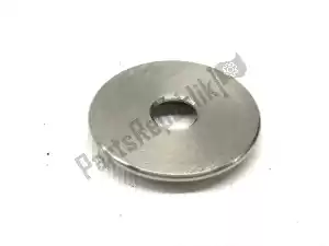 triumph T2309009 spacer csk s/s - Upper side