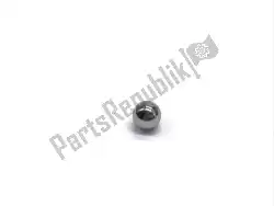 Here you can order the ball 7/32 aks from Suzuki, with part number 0611107004: