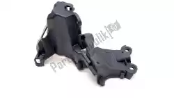 Here you can order the left instrument panel support from Piaggio Group, with part number 2B003492: