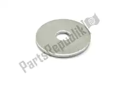 Here you can order the washer, fender mounting from Honda, with part number 90506430000: