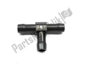 honda 17195MN5000 tjoint - Bottom side