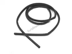 Here you can order the seal from Yamaha, with part number 1B9F475M0100: