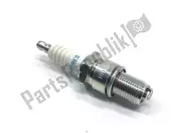 Here you can order the plug, spark (br8es) from Yamaha, with part number 947010020400: