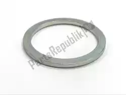 Here you can order the shim from BMW, with part number 31427666226: