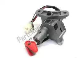 Here you can order the ignition switch from Piaggio Group, with part number 00G05900331: