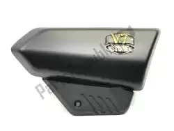 Here you can order the fianchetto dx vern. Con dec. 21 from Piaggio Group, with part number 2H004133000XN6: