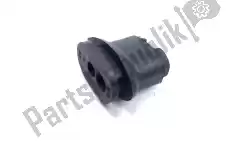 Here you can order the rubber winker mount l from Honda, with part number 33452MKKA00: