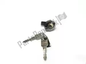 Suzuki 9570007860 lock set,cover - Bottom side