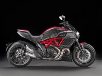 Alle originele en vervangende onderdelen voor uw Ducati Diavel 1200 2015.