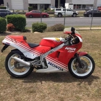 Todas as peças originais e de reposição para seu Honda NSR 250 1986.