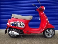 All original and replacement parts for your Vespa LX 125 2005 - 2006.