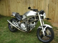 Tutte le parti originali e di ricambio per il tuo Ducati Monster 750 1997.