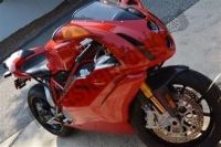 Wszystkie oryginalne i zamienne części do Twojego Ducati 749R 2004.