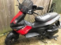 All original and replacement parts for your Gilera Runner 125 VX 4T SC UK 2006.