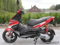 Alle originele en vervangende onderdelen voor uw Gilera Runner 50 SP 2008.