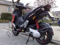 Wszystkie oryginalne i zamienne części do Twojego Gilera Runner 50 SP 2010.