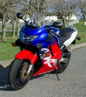 Toutes les pièces d'origine et de rechange pour votre Honda CBR 600F 2000.