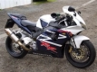 Tutte le parti originali e di ricambio per il tuo Honda CBR 900 RR 2002.