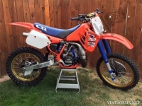 Toutes les pièces d'origine et de rechange pour votre Honda CR 250R 1987.