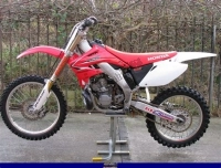 Alle originele en vervangende onderdelen voor uw Honda CR 250R 2002.