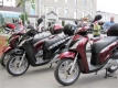 Tutte le parti originali e di ricambio per il tuo Honda SH 150R 2011.